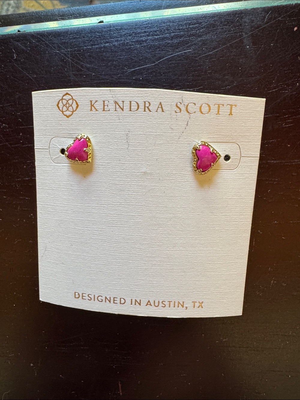 Kendra Scott heart earrings